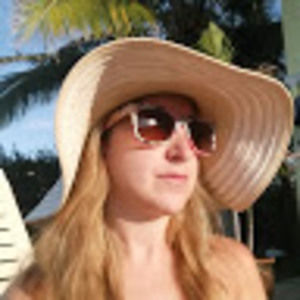 Meet your Posher, Rebecca